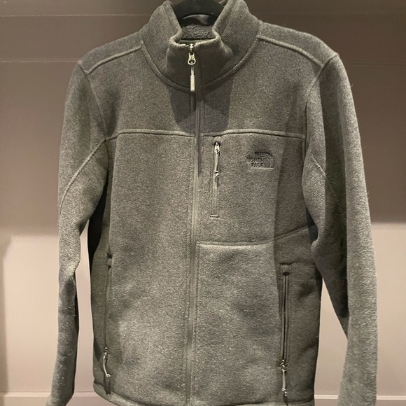 Men’s S North Face Jacket - Picture 2 of 2